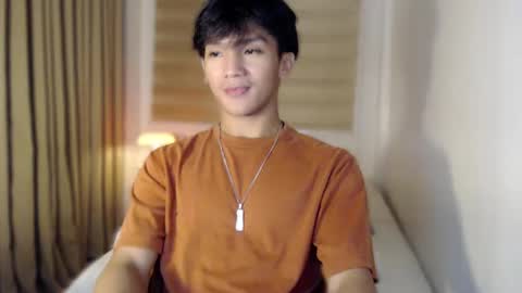 Snapshot of etherealboytoy4hire chatting on December 1, 2025, 11:37 am Rey online show from December 1, 2025, 11:37 am