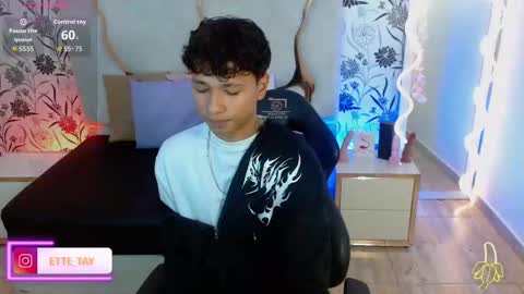 Snapshot of ette_tay chatting on October 27, 2025, 3:21 am ette online show from October 27, 2025, 3:21 am