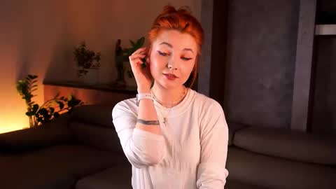 Lillie here and its my first day online show from October 17, 2025, 11:35 am