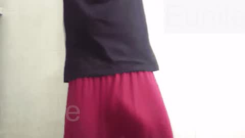 eunile online show from March 8, 2026, 7:28 pm