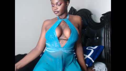 Snapshot of euphoric_cosmos chatting on October 28, 2025, 2:37 am euphoria online show from October 28, 2025, 2:37 am