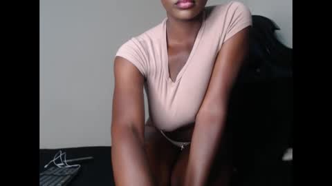 Snapshot of euphoric_cosmos chatting on November 28, 2025, 8:17 am euphoria online show from November 28, 2025, 8:17 am