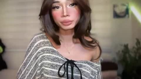 Snapshot of euphoric_goddess chatting on June 26, 2026, 9:35 am euphoric_goddess online show from June 26, 2026, 9:35 am