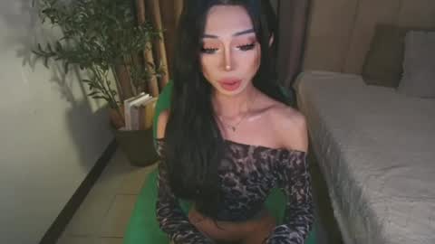Snapshot of euphoric_goddess chatting on July 1, 2026, 11:23 am euphoric_goddess online show from July 1, 2026, 11:23 am