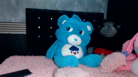 eva_06 online show from May 4, 2026, 10:50 pm