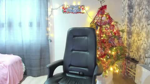 Snapshot of eva_7777 chatting on January 17, 2025, 6:47 am Eva online show from January 17, 2025, 6:47 am