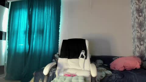 Snapshot of eva_7777 chatting on May 31, 2026, 9:38 am Eva online show from May 31, 2026, 9:38 am