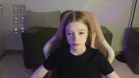 Snapshot of eva__thompson chatting on June 10, 2026, 1:28 am Eva online show from June 10, 2026, 1:28 am