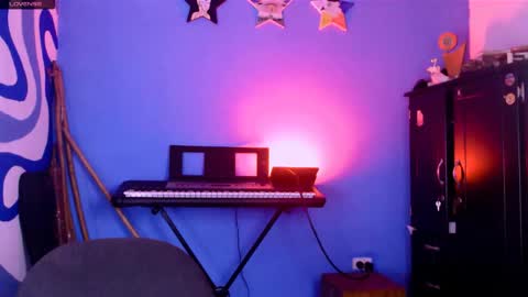 Iris Smile  independent model online show from April 15, 2026, 4:08 am