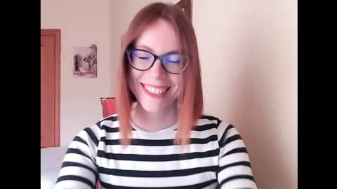 Snapshot of eva_cutesmile chatting on May 5, 2026, 5:10 pm Eva online show from May 5, 2026, 5:10 pm