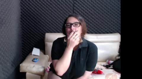 eva online show from April 17, 2026, 1:30 am