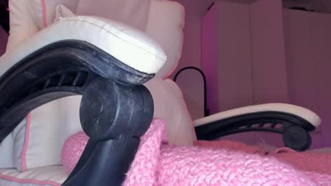 Snapshot of eva_davi chatting on January 10, 2025, 5:05 am Eva Davis online show from January 10, 2025, 5:05 am