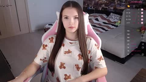 Snapshot of eva_davie chatting on February 13, 2025, 10:55 am Eva online show from February 13, 2025, 10:55 am