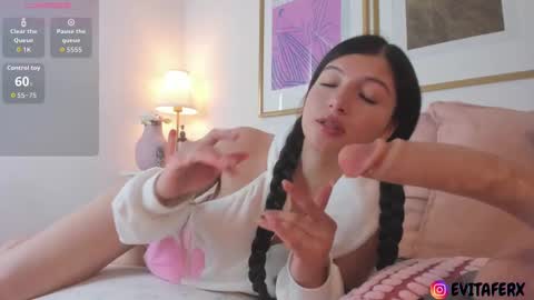 Evaa Depp online show from September 22, 2025, 1:57 pm