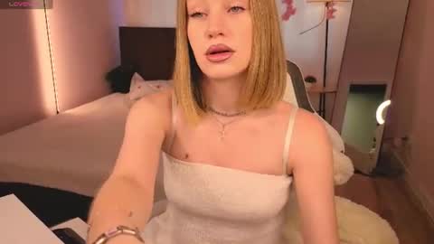 eva hamilton online show from July 21, 2026, 12:57 am