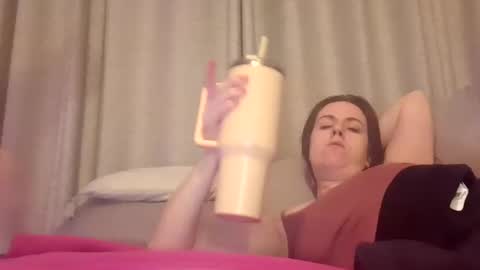 Eva  Jake online show from March 8, 2025, 9:06 am