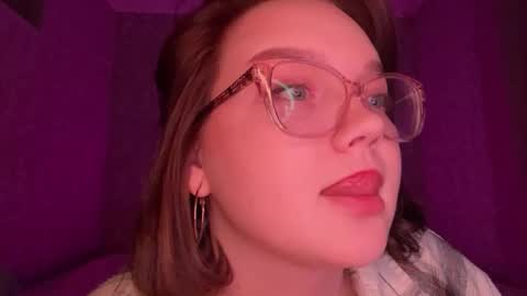 eva_kittenn online show from January 5, 2026, 5:27 pm