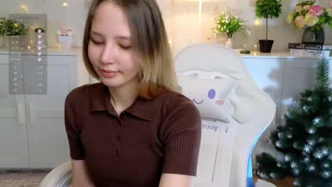 Snapshot of eva_lanis chatting on December 17, 2025, 12:11 pm Eva online show from December 17, 2025, 12:11 pm