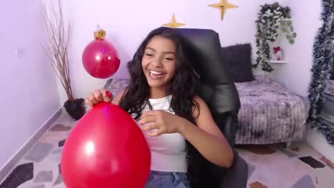 Snapshot of eva_maddox chatting on December 16, 2025, 4:39 am Eva online show from December 16, 2025, 4:39 am