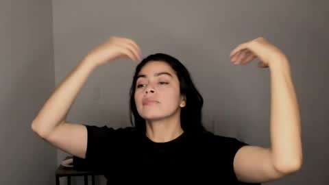 Snapshot of eva_monn chatting on May 27, 2026, 1:24 am eva_monn online show from May 27, 2026, 1:24 am