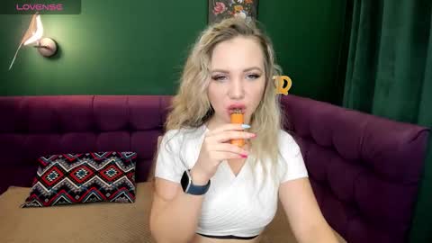 Eva 3 online show from September 30, 2025, 1:54 am