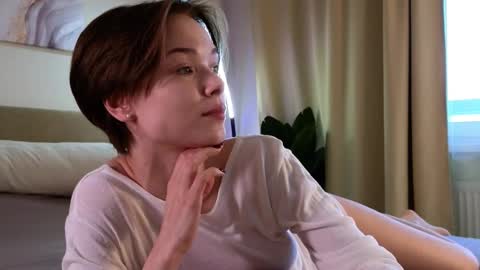 Eva online show from March 3, 2025, 12:27 pm