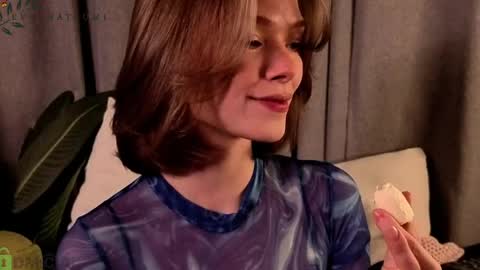 Snapshot of eva_natsumi chatting on April 29, 2026, 6:58 pm Eva online show from April 29, 2026, 6:58 pm