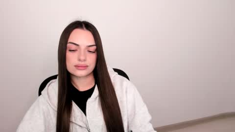 Eva online show from February 13, 2025, 5:22 pm