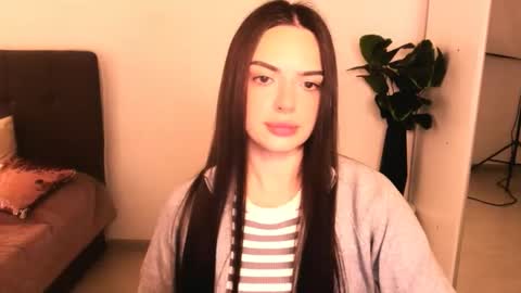 Eva online show from April 13, 2026, 3:50 pm