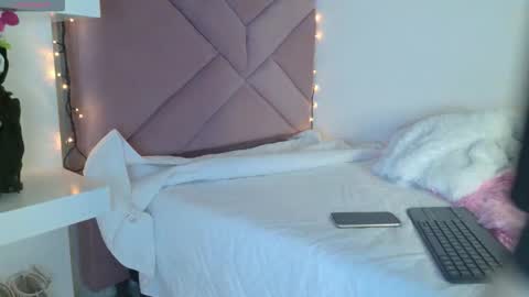 Eva Sin online show from March 5, 2026, 11:23 pm