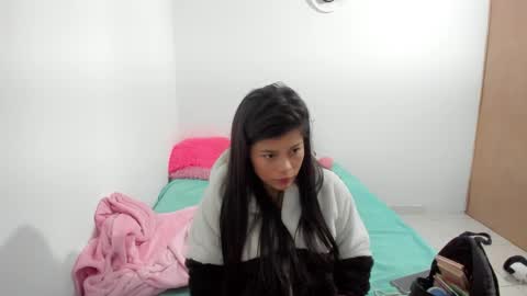 Snapshot of eva_sweet2 chatting on February 16, 2026, 1:57 am Estefania online show from February 16, 2026, 1:57 am