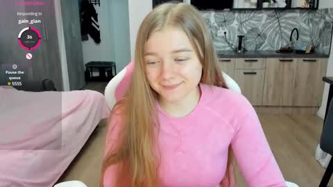 Eva online show from December 21, 2024, 11:33 am