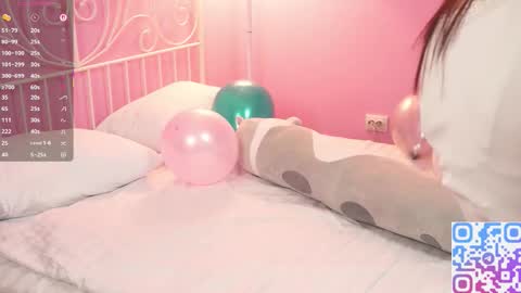 Snapshot of eva_vibe chatting on November 15, 2025, 5:49 am eva_vibe online show from November 15, 2025, 5:49 am