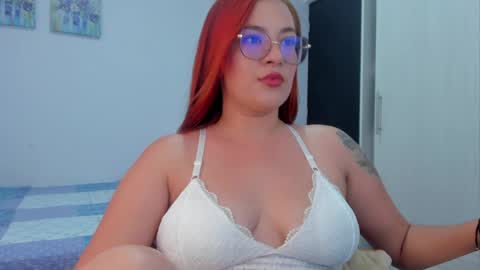 Snapshot of eva_xox chatting on May 7, 2026, 6:35 pm Eva online show from May 7, 2026, 6:35 pm