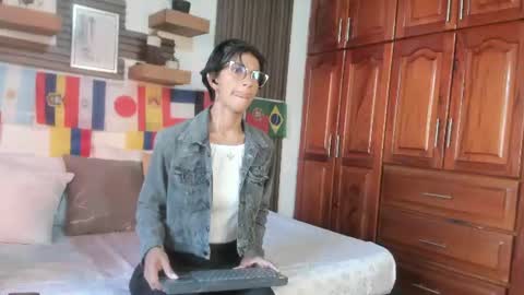 Eva online show from June 16, 2026, 12:08 pm