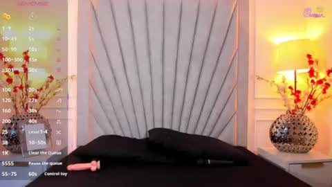 Snapshot of evaa_martinez chatting on June 18, 2026, 12:09 pm Eva online show from June 18, 2026, 12:09 pm