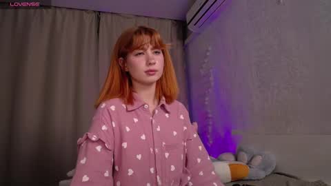 Snapshot of evaa_moonn_ chatting on November 25, 2025, 5:24 pm Eva online show from November 25, 2025, 5:24 pm