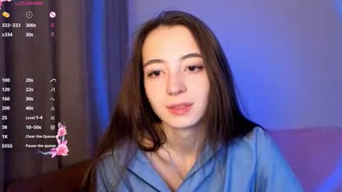 evabradly online show from November 5, 2025, 6:41 pm