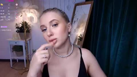 Snapshot of evacadooo chatting on June 9, 2026, 2:45 am Eva online show from June 9, 2026, 2:45 am