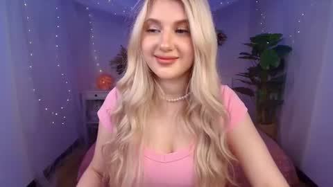 Snapshot of evacadooo chatting on June 13, 2026, 2:53 am Eva online show from June 13, 2026, 2:53 am