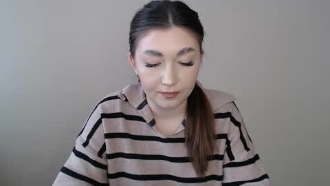 Evachaturbatte online show from April 15, 2026, 9:05 am