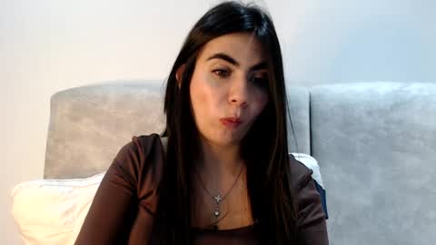 Snapshot of evacollins12 chatting on August 5, 2026, 10:01 pm evacollins12 online show from August 5, 2026, 10:01 pm