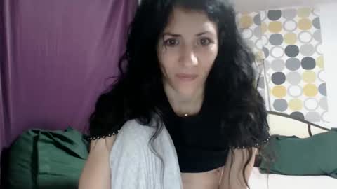 Snapshot of evacrisxxx chatting on November 1, 2025, 2:46 am hornycrissyyourlove online show from November 1, 2025, 2:46 am