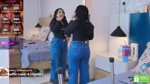 Evadne online show from September 18, 2025, 7:38 pm