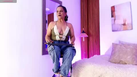 Snapshot of evagoddess_ chatting on June 5, 2026, 8:25 pm EVA GODDESS online show from June 5, 2026, 8:25 pm