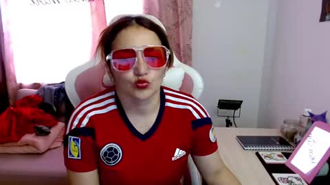 Eva online show from February 10, 2025, 8:42 pm