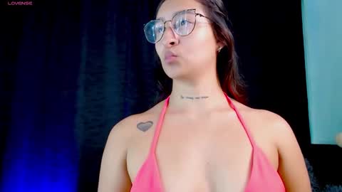 Evah Lee online show from November 5, 2025, 2:00 am