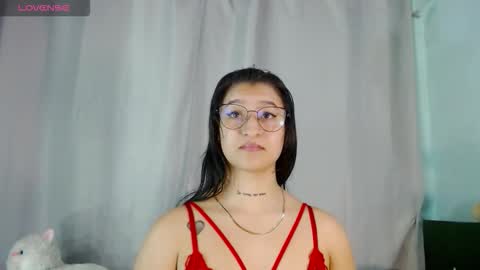 Snapshot of evah_lee chatting on February 12, 2026, 1:55 am Evah Lee online show from February 12, 2026, 1:55 am