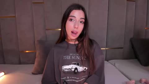 EVA online show from March 8, 2025, 3:56 pm