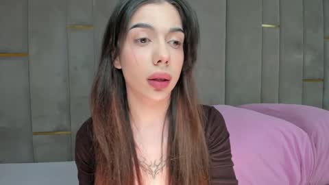 Snapshot of evalims chatting on April 2, 2026, 3:42 pm EVA online show from April 2, 2026, 3:42 pm